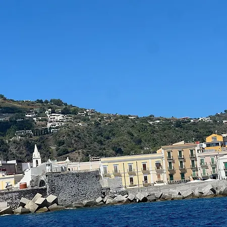 Marina Palace & Terrace *