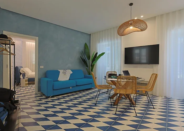 Marina Palace & Terrace *