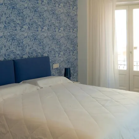 Marina Palace & Terrace *