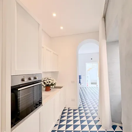 Marina Palace & Terrace Apartment *