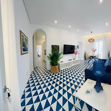 Marina Palace & Terrace Apartman