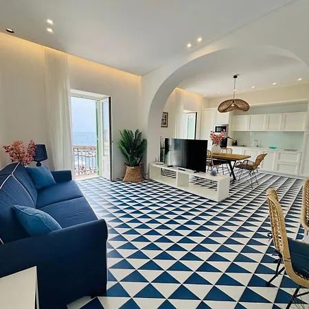 Marina Palace & Terrace Apartman Lipari