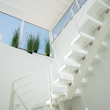 Marina Palace & Terrace Apartment *