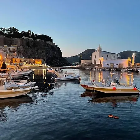 Marina Palace & Terrace *