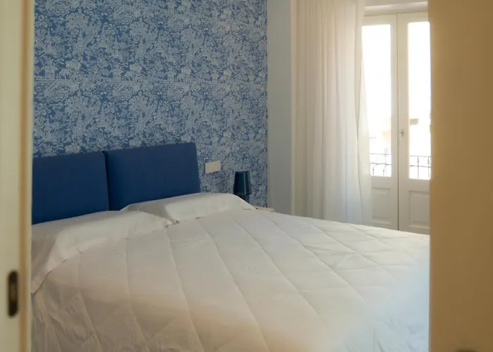 Marina Palace & Terrace *