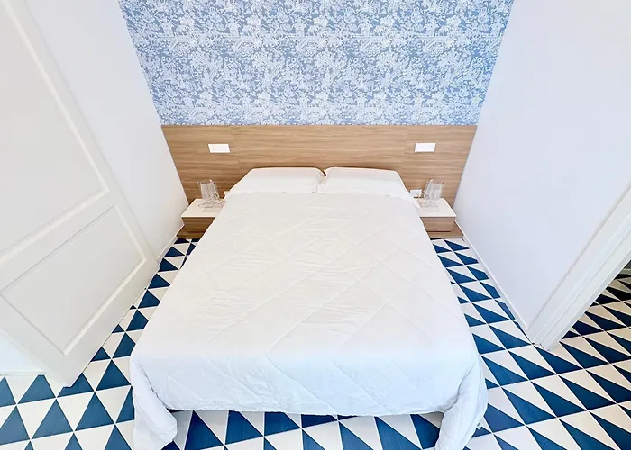 Marina Palace & Terrace Apartment *