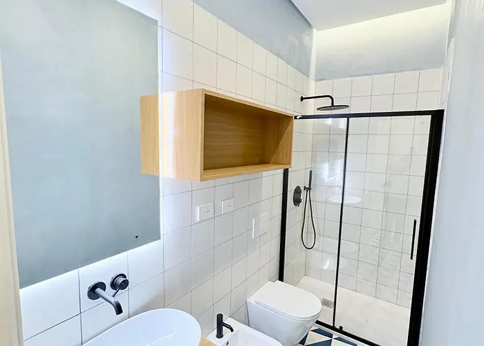 Marina Palace & Terrace リーパリ