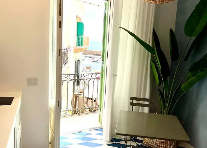 Marina Palace & Terrace *