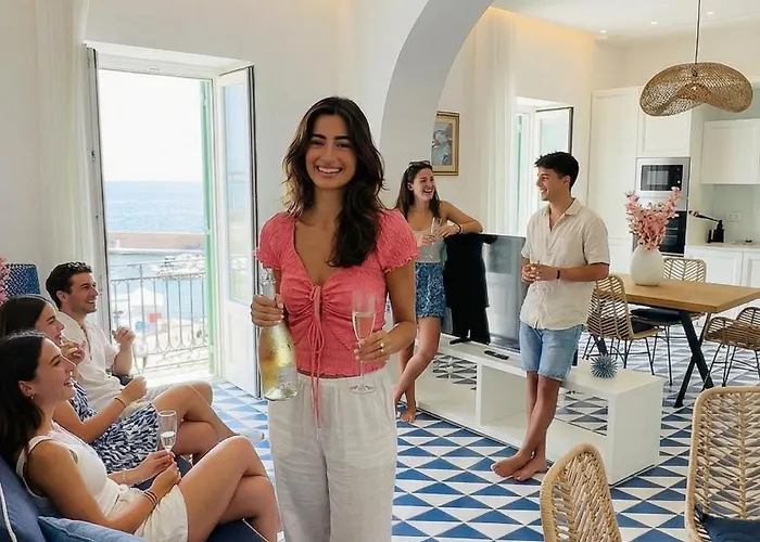 Marina Palace & Terrace *